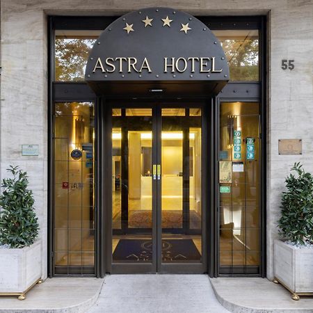 Astra Hotel Ферара Екстериор снимка