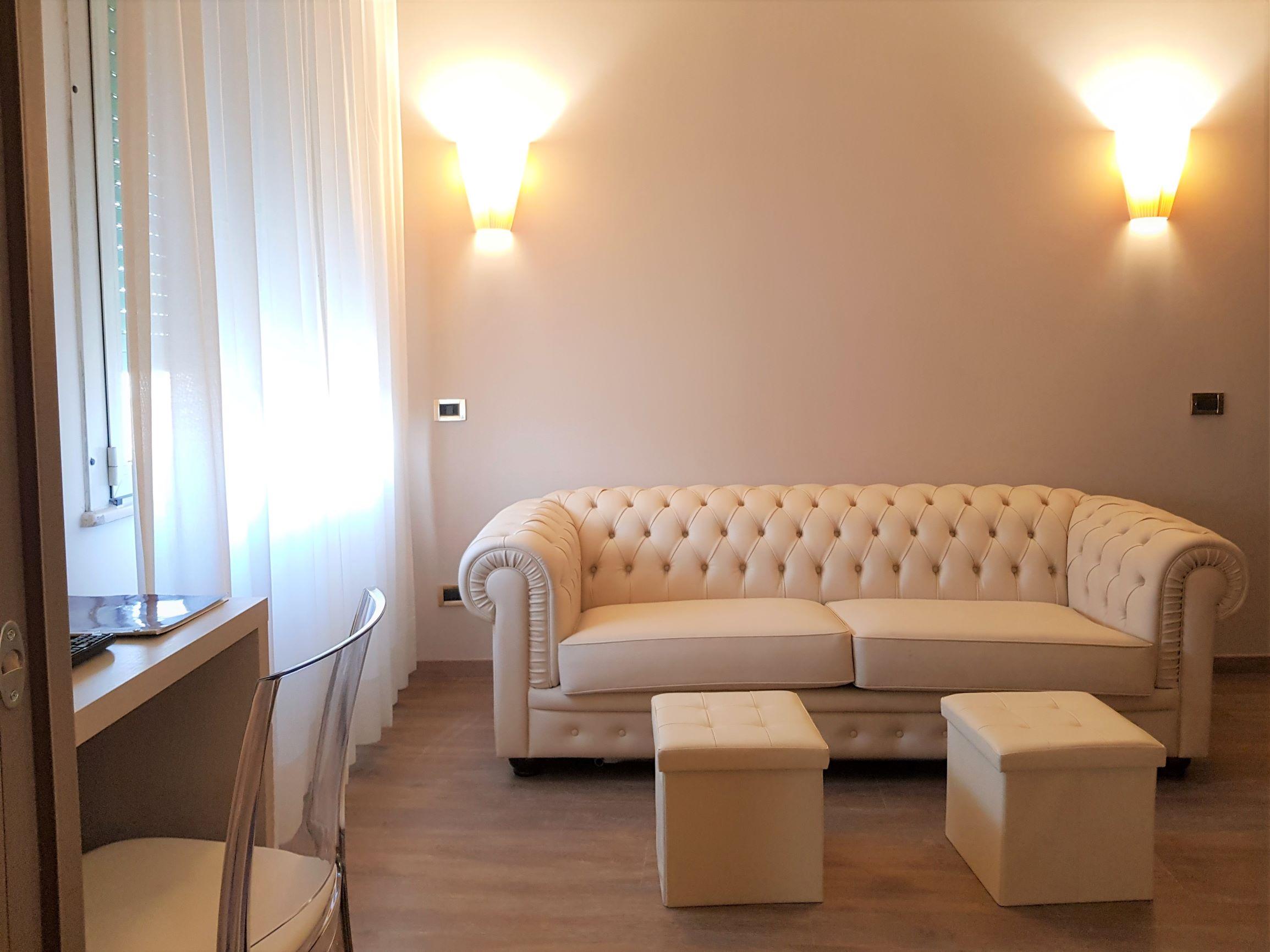 Astra Hotel Ферара Екстериор снимка